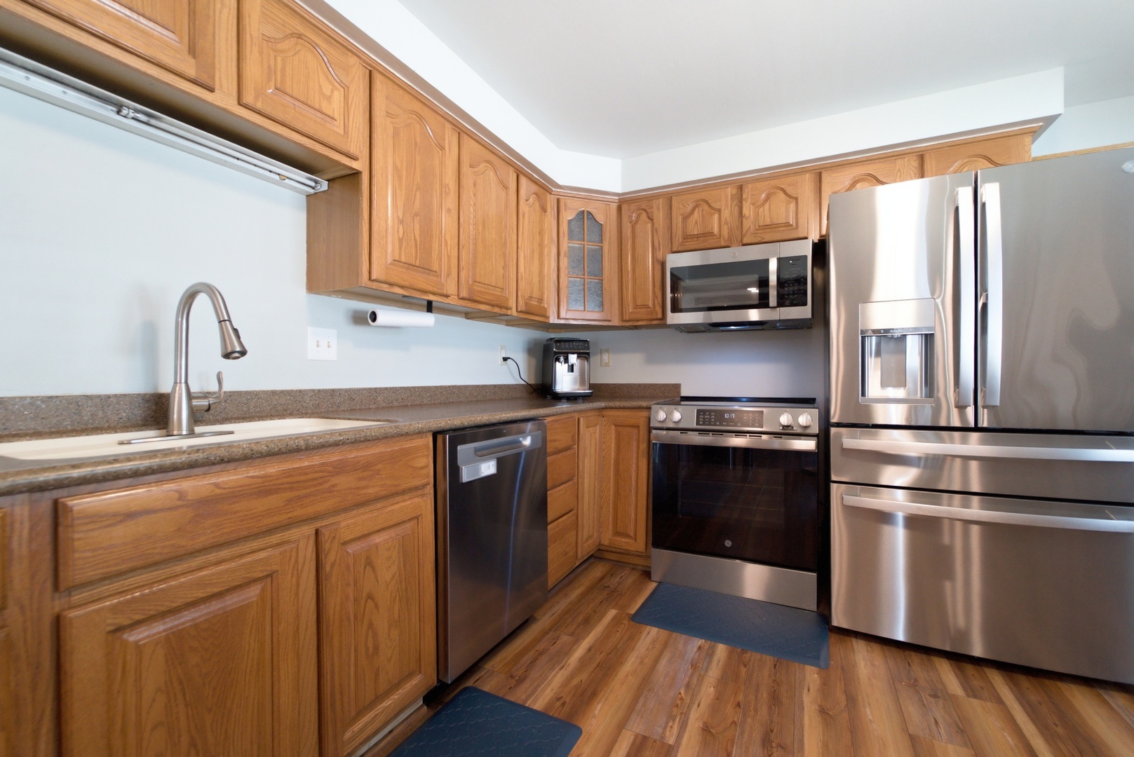 1847 W Tower Drive Property Photo 7