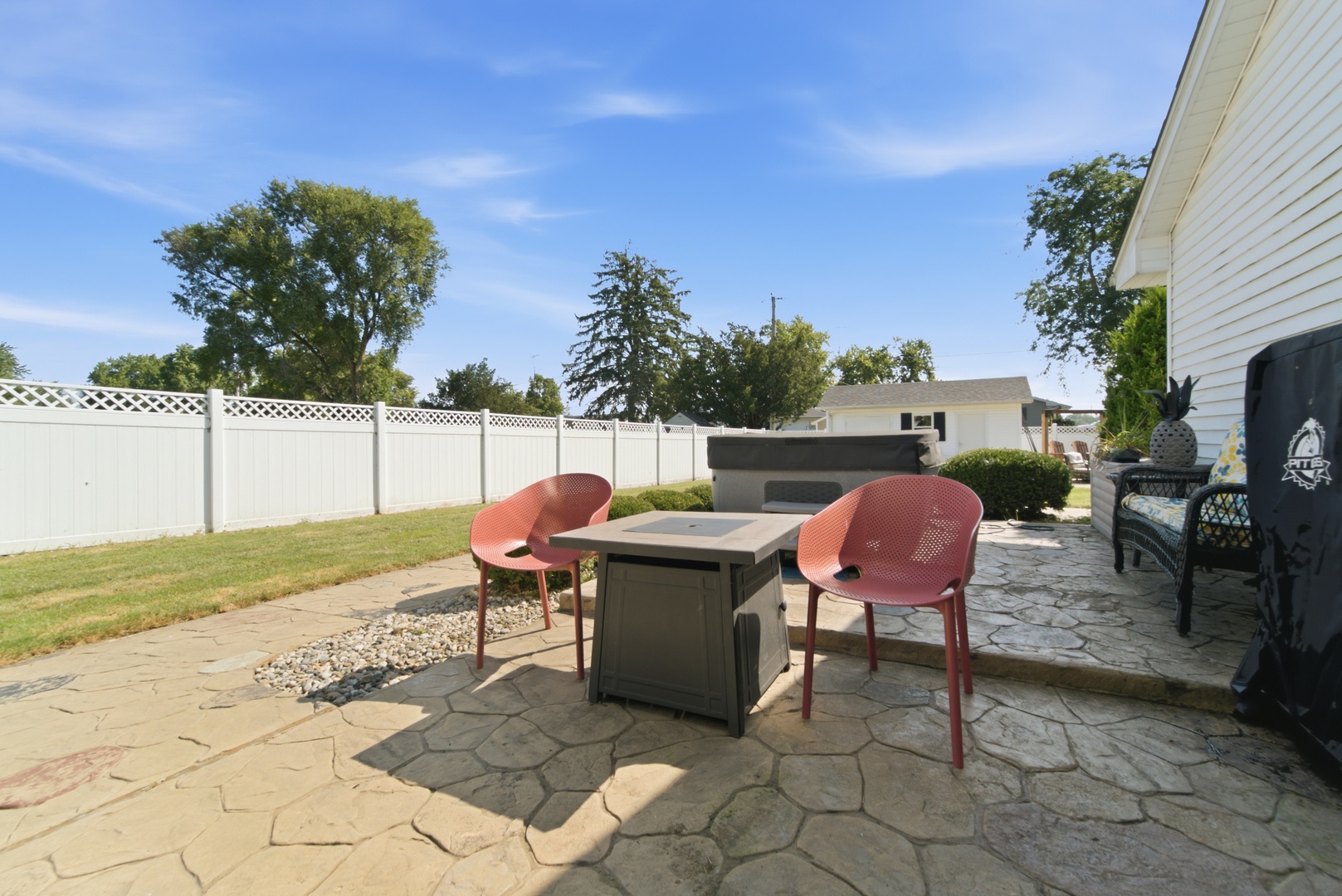 1847 W Tower Drive Property Photo 20
