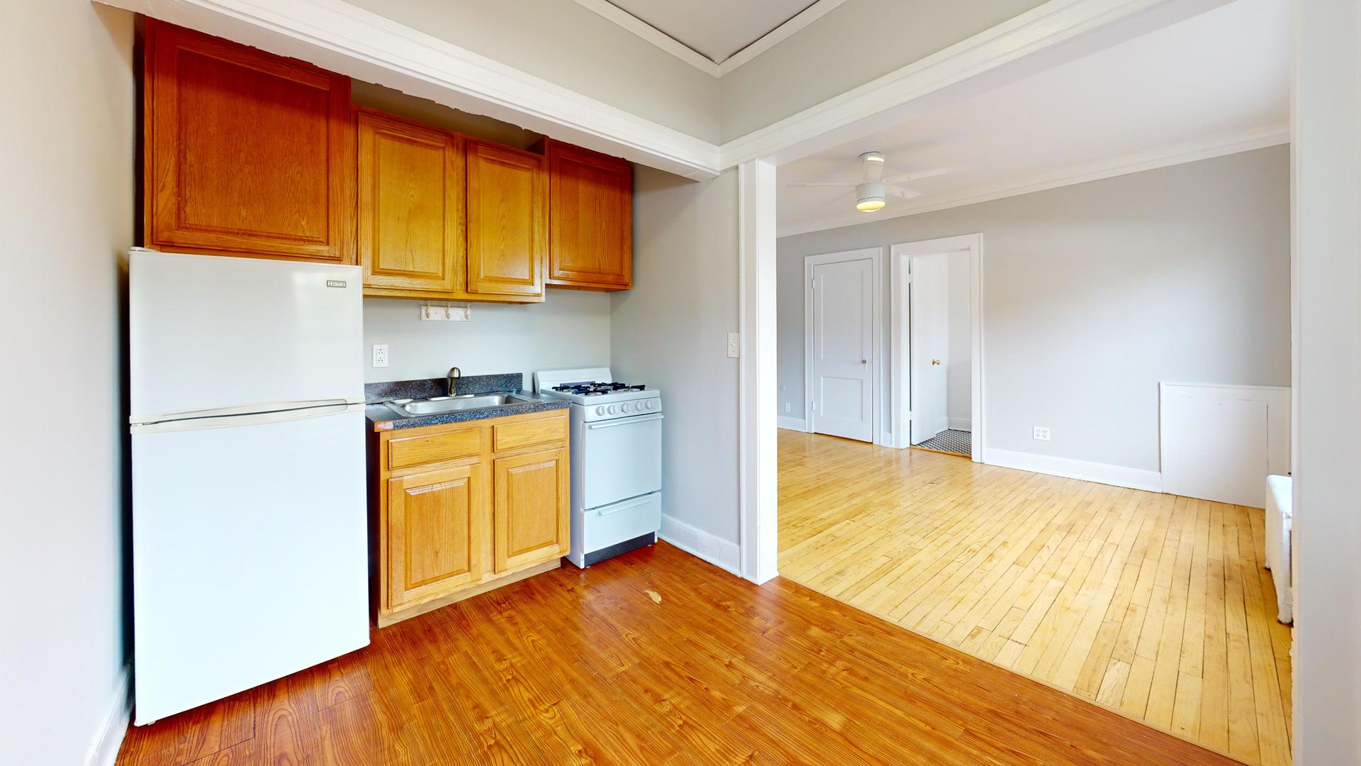 7 W Campbell Street 3 Property Photo 6