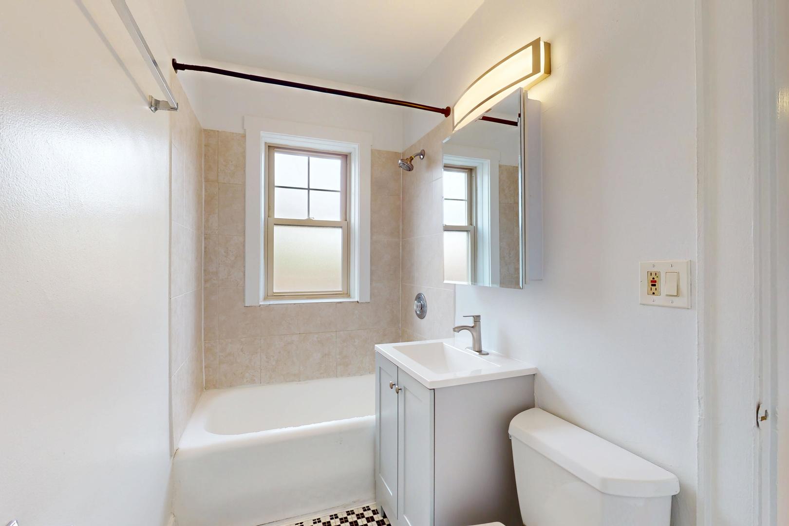 7 W Campbell Street 3 Property Photo 8