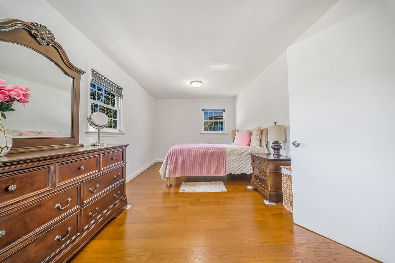 18026 Oakley Avenue Property Photo 9