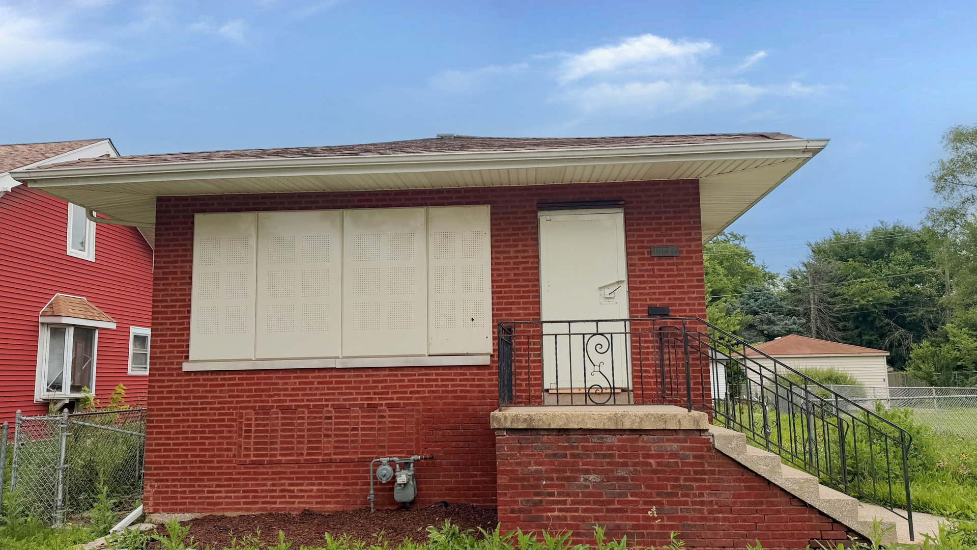 15237 Marshfield Avenue Property Photo 1