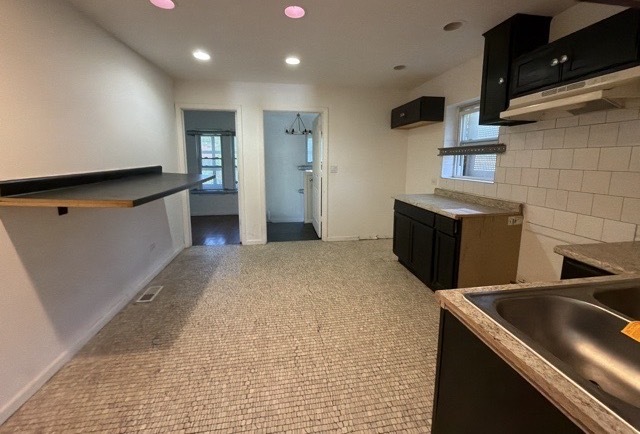 15237 Marshfield Avenue Property Photo 4