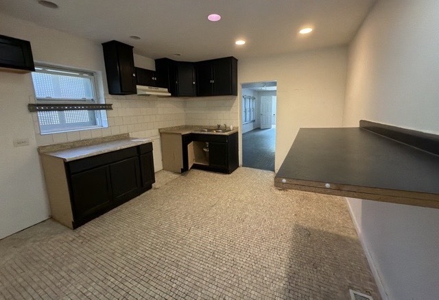 15237 Marshfield Avenue Property Photo 5