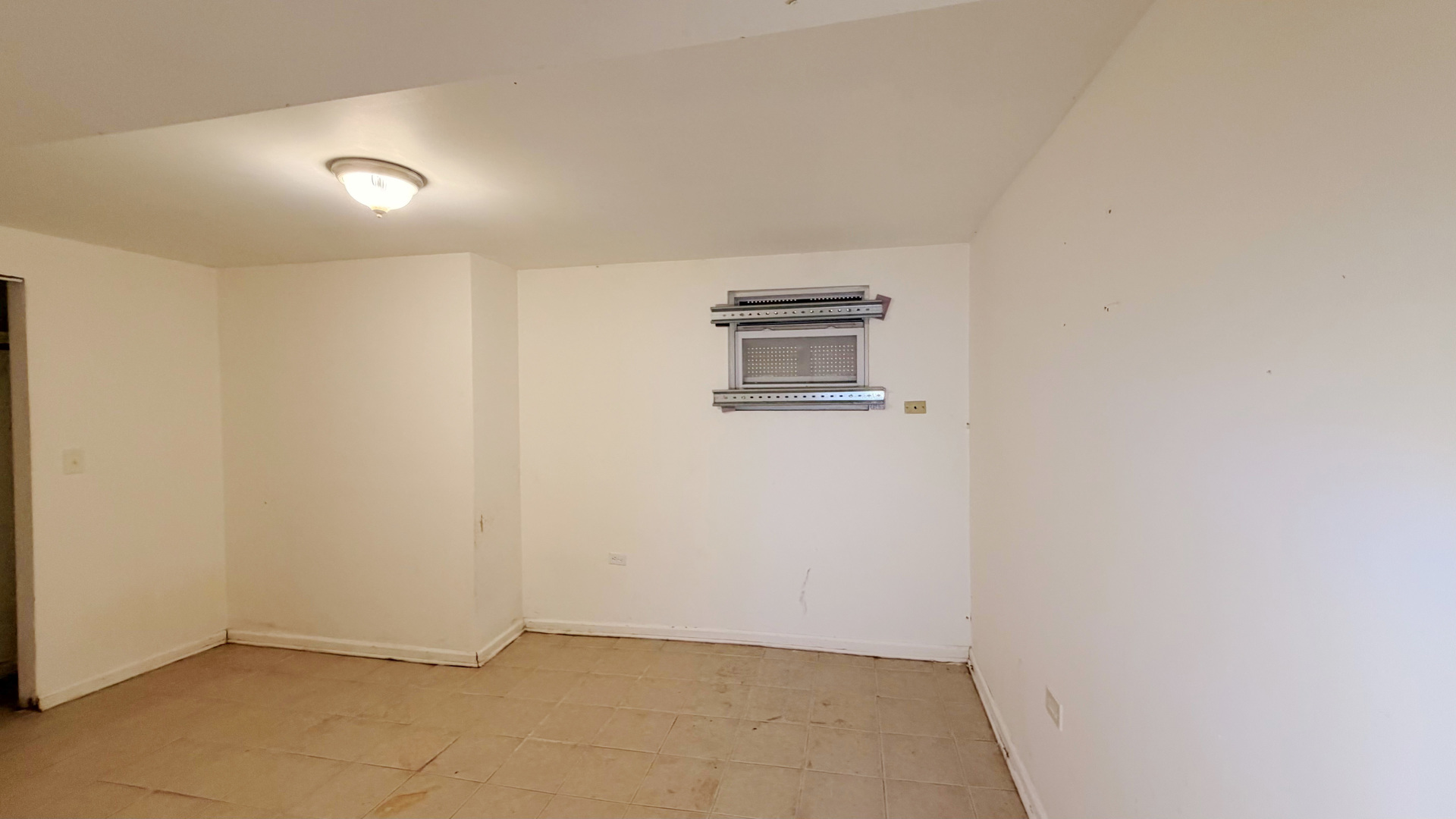 15237 Marshfield Avenue Property Photo 6