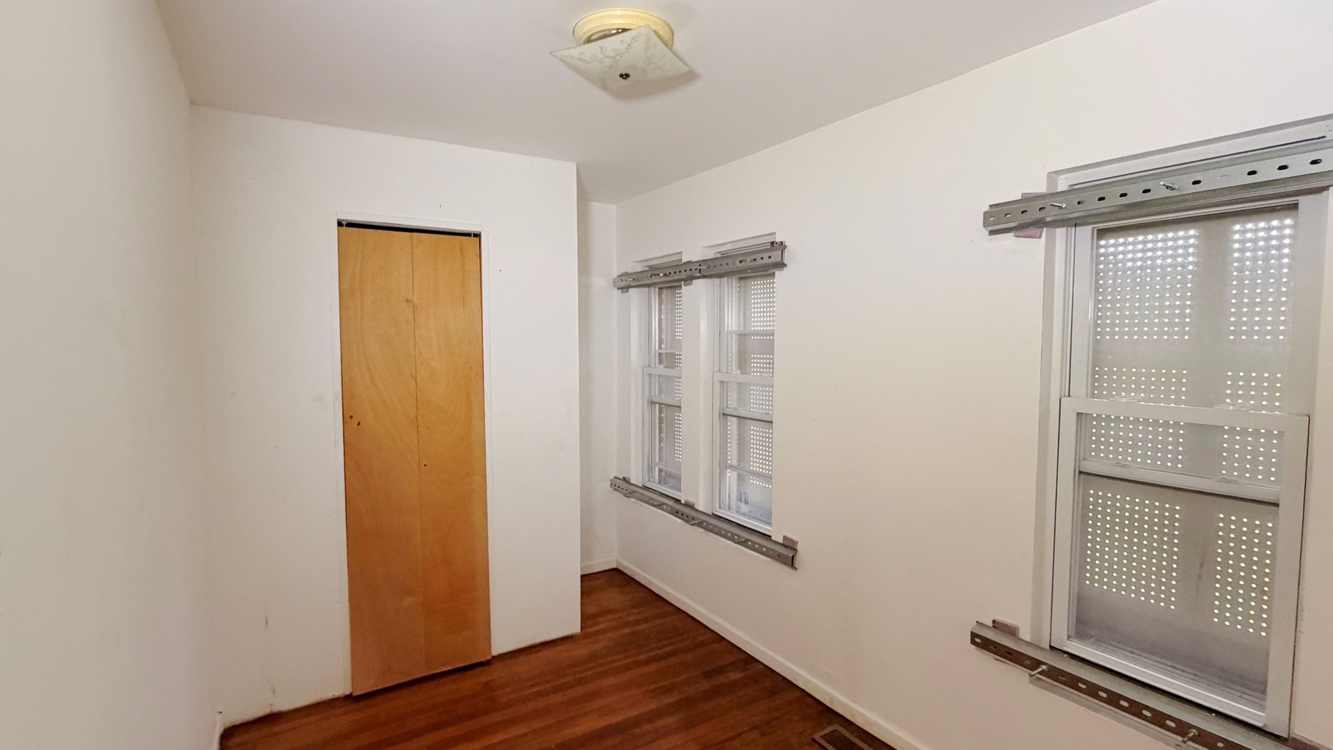 15237 Marshfield Avenue Property Photo 10