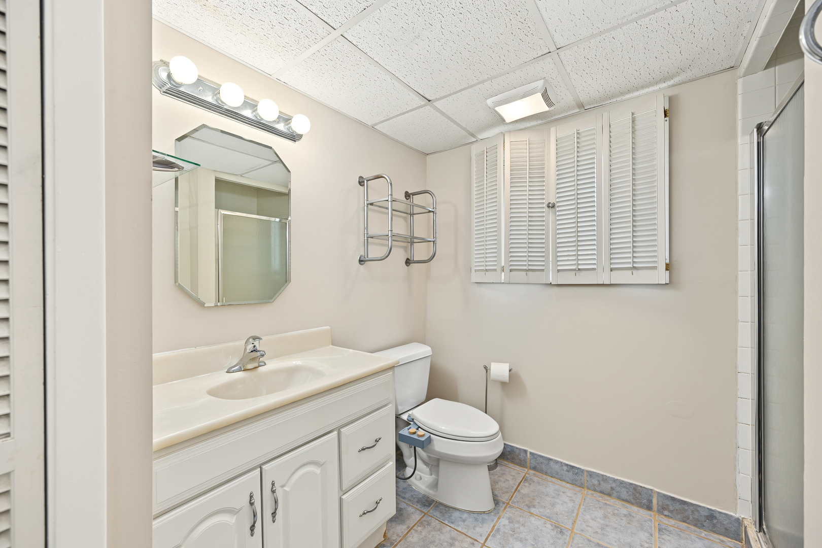 357 N Clarendon Avenue Property Photo 22