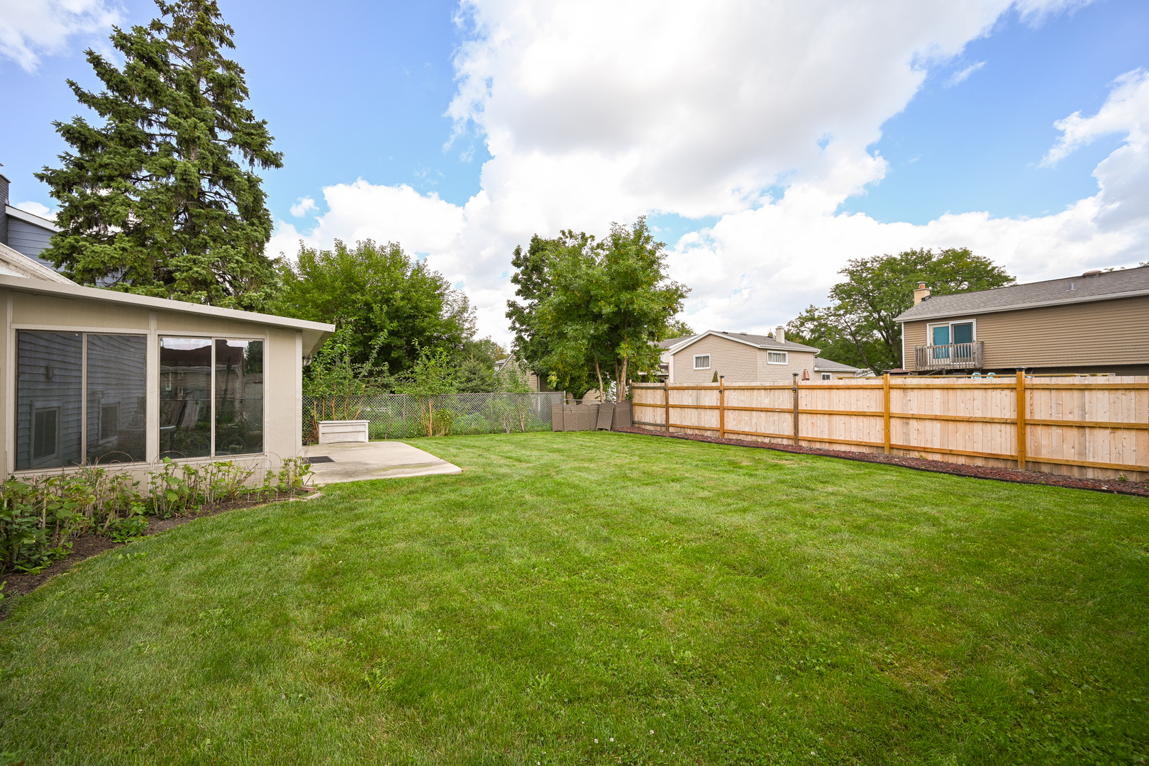 357 N Clarendon Avenue Property Photo 31