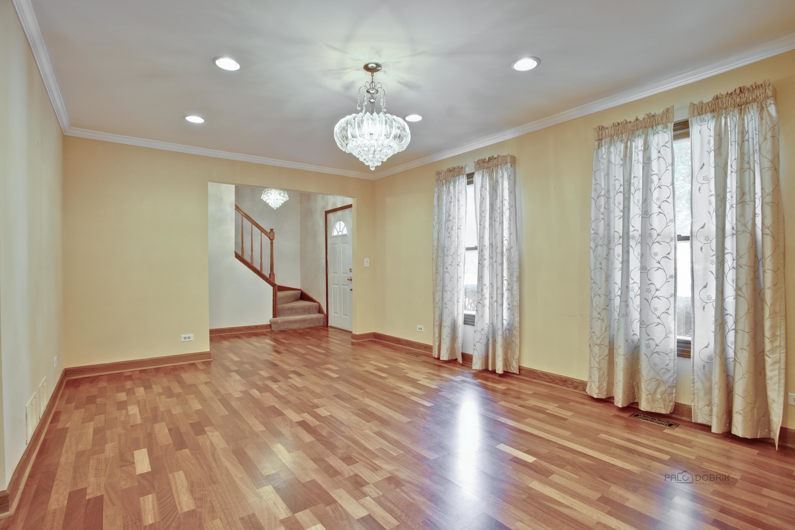 417 Lamont Terrace Property Photo 5