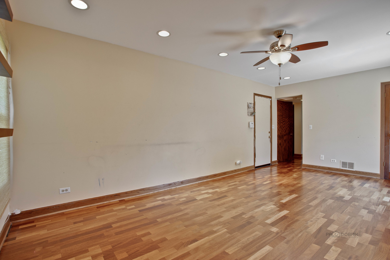417 Lamont Terrace Property Photo 12