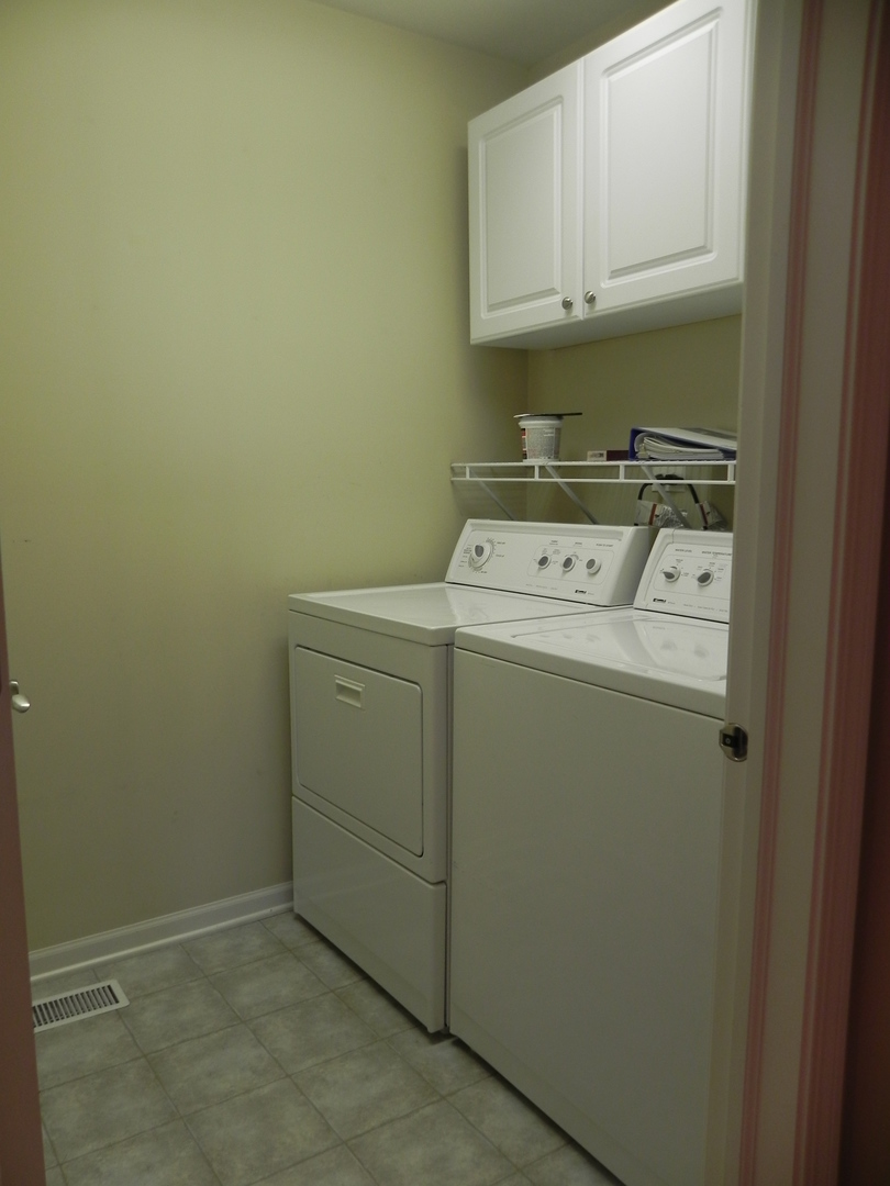 1137 Reserve Drive Property Photo 7