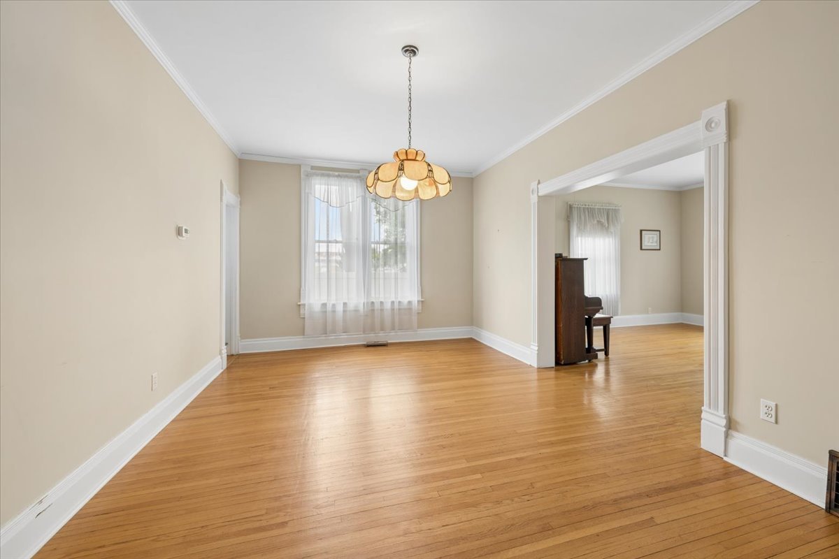 23925 W Lockport Street Property Photo 5