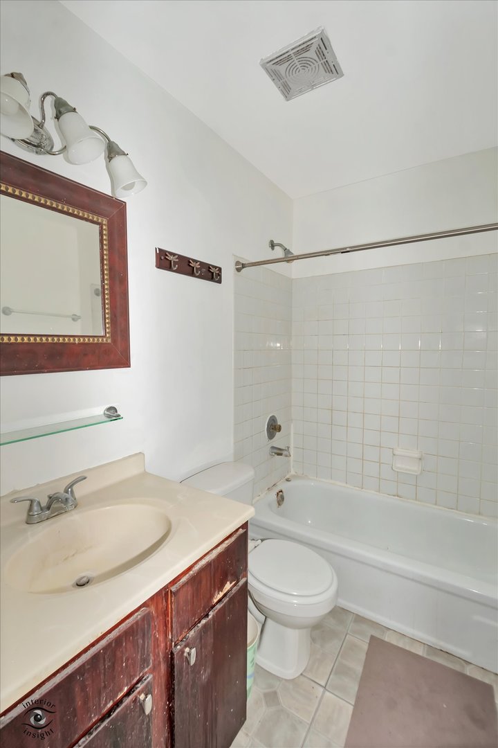 2200 Light Road 212 Property Photo 13