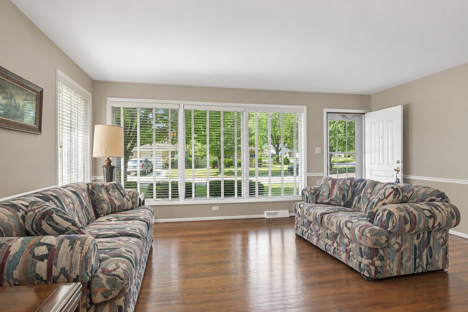 1145 S Haddow Avenue Property Photo 3