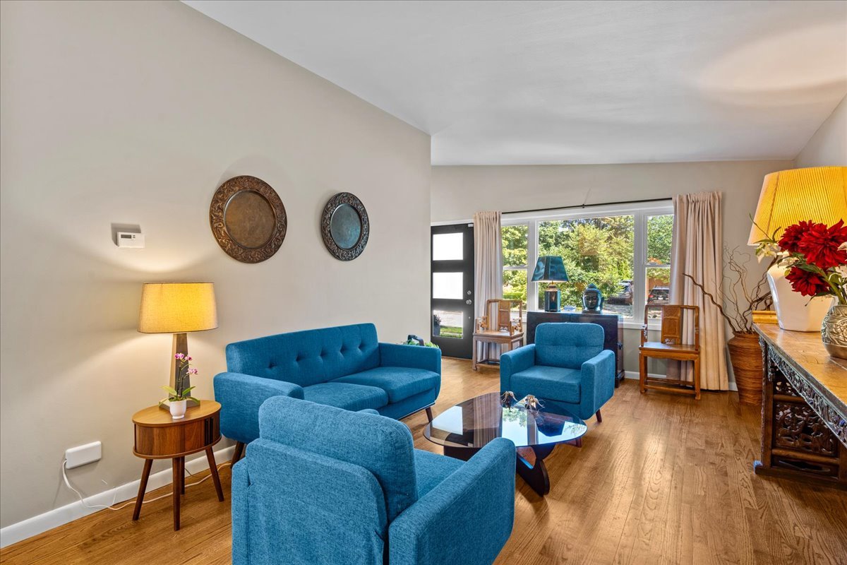 872 Virginia Road Property Photo 3
