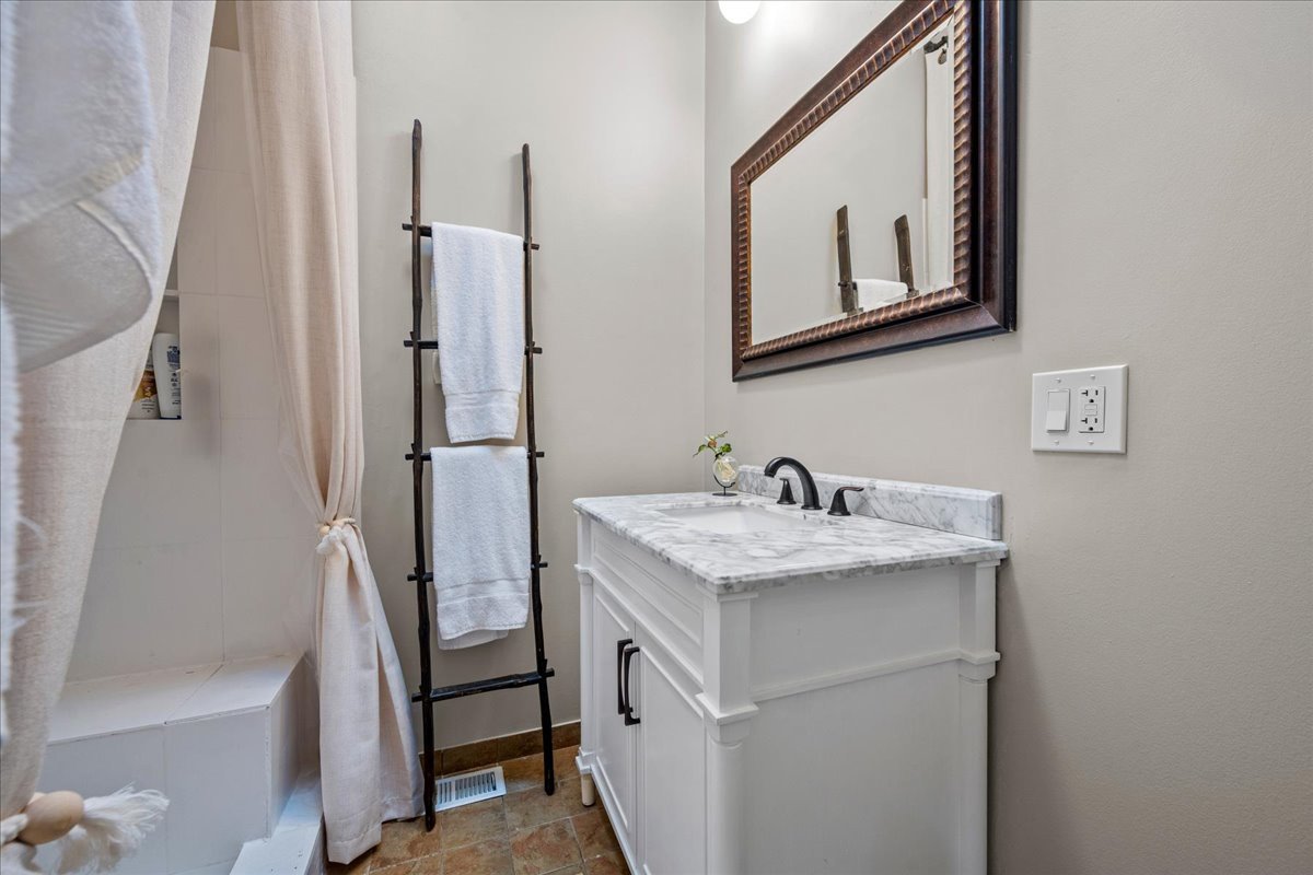 872 Virginia Road Property Photo 17