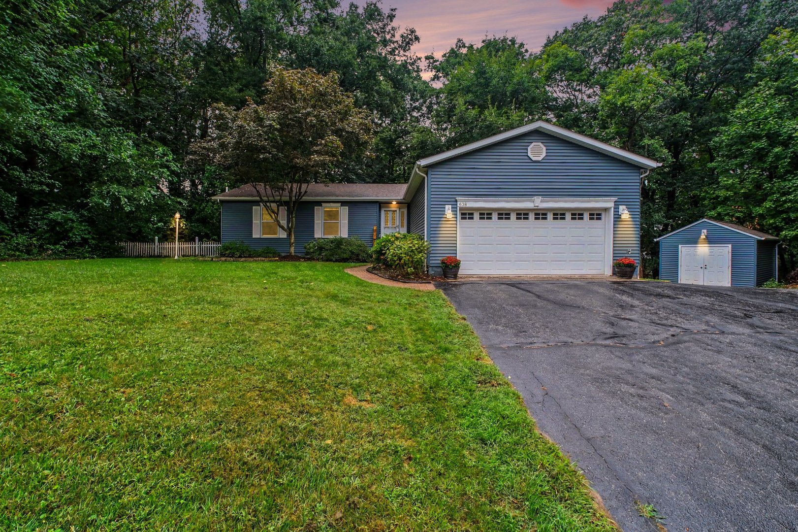 638 Hazelwood Path Property Photo 1