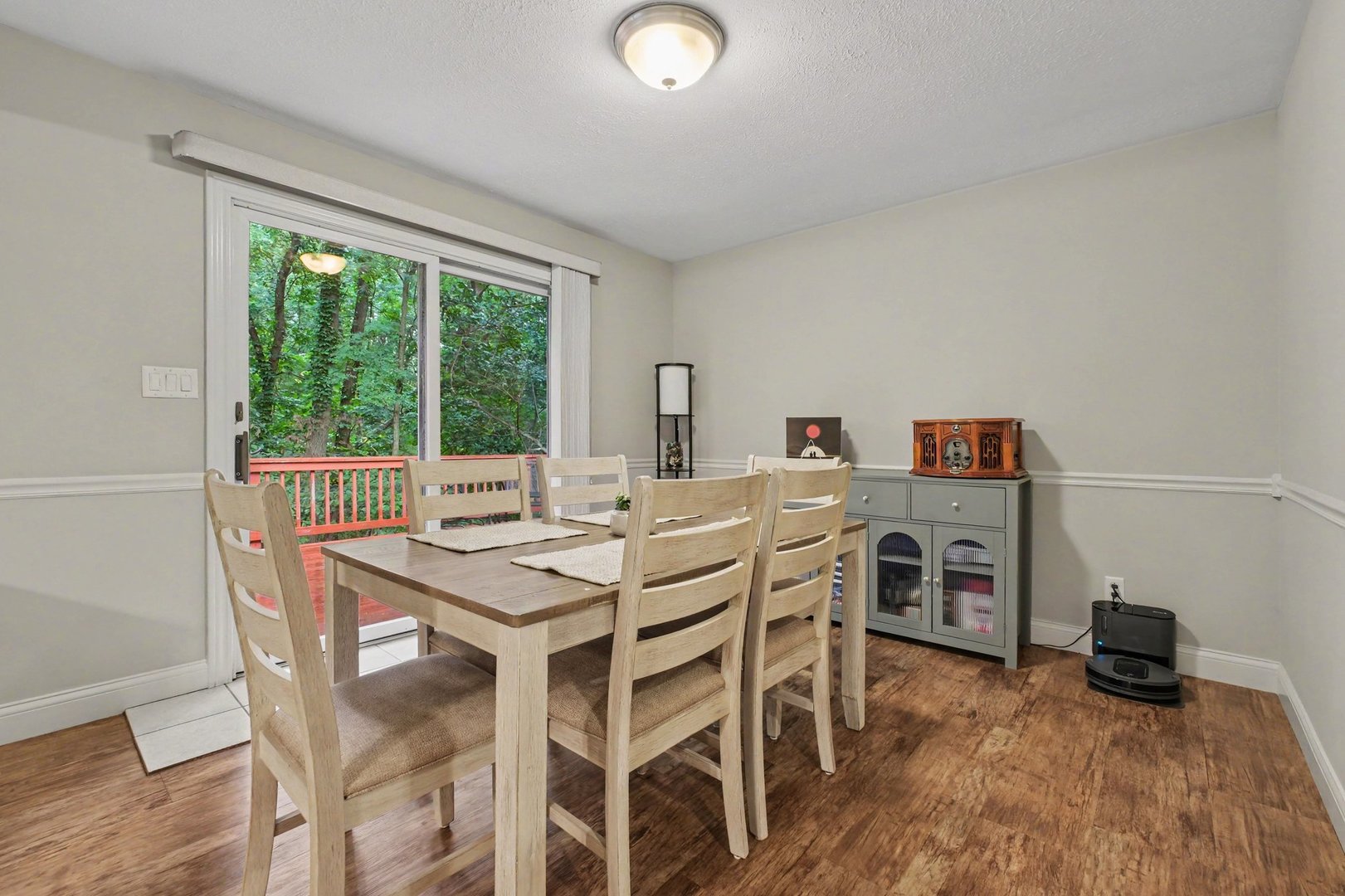 638 Hazelwood Path Property Photo 6