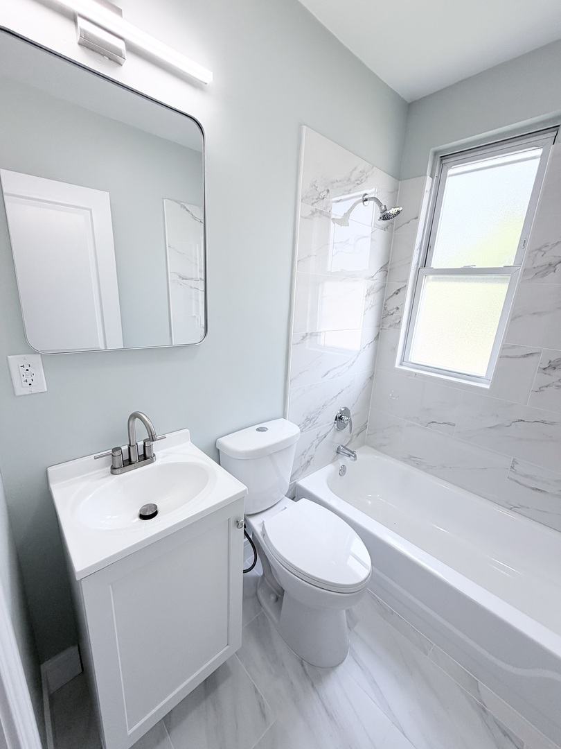 4155 W Arthington Street Property Photo 7