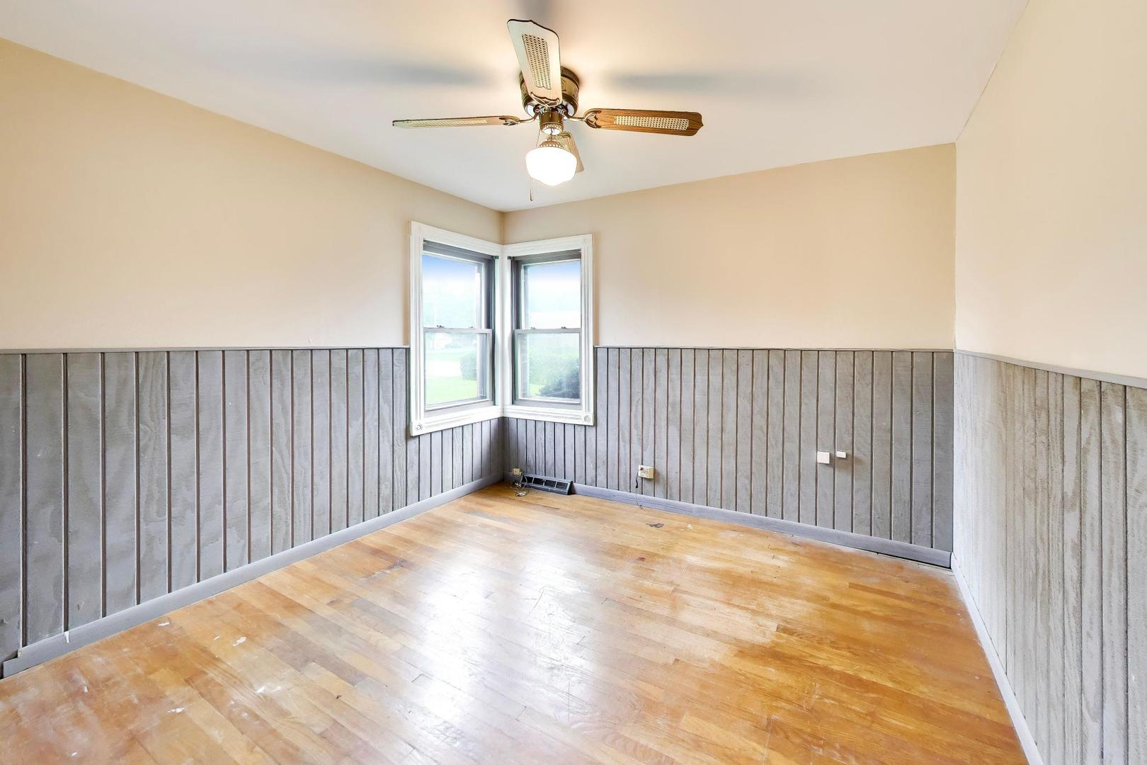 3040 N Wolf Road Property Photo 16