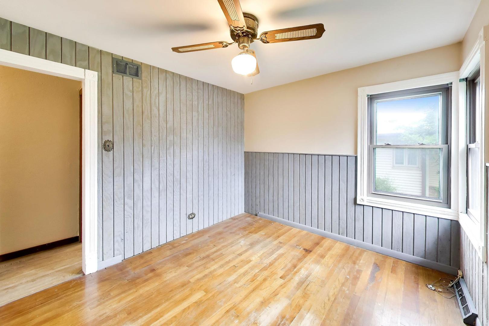 3040 N Wolf Road Property Photo 17
