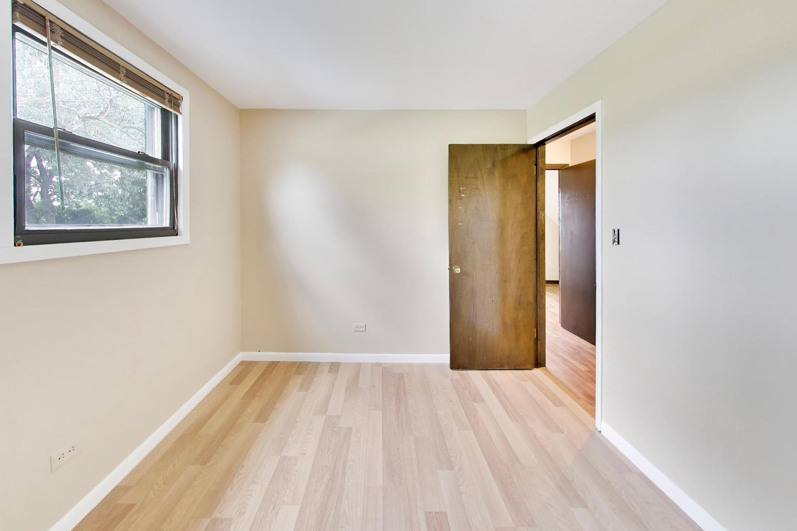 3040 N Wolf Road Property Photo 25
