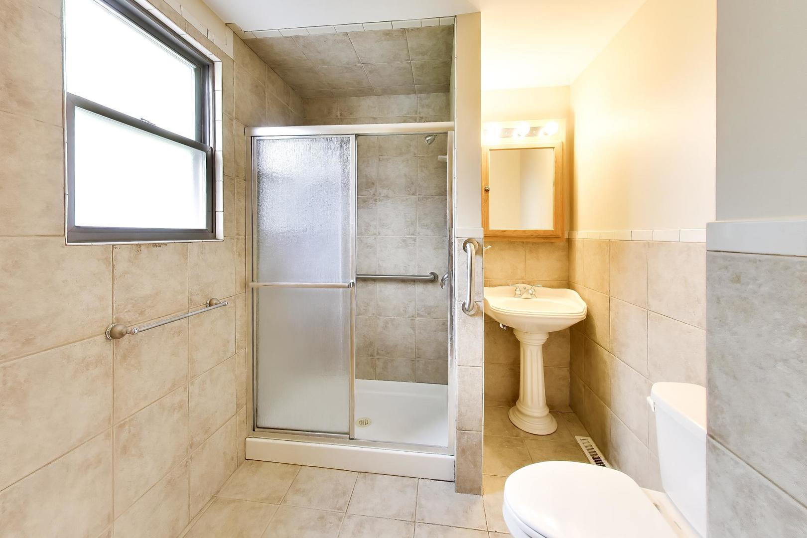 3040 N Wolf Road Property Photo 28