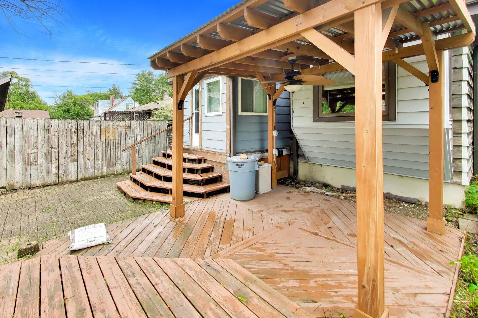 3040 N Wolf Road Property Photo 31