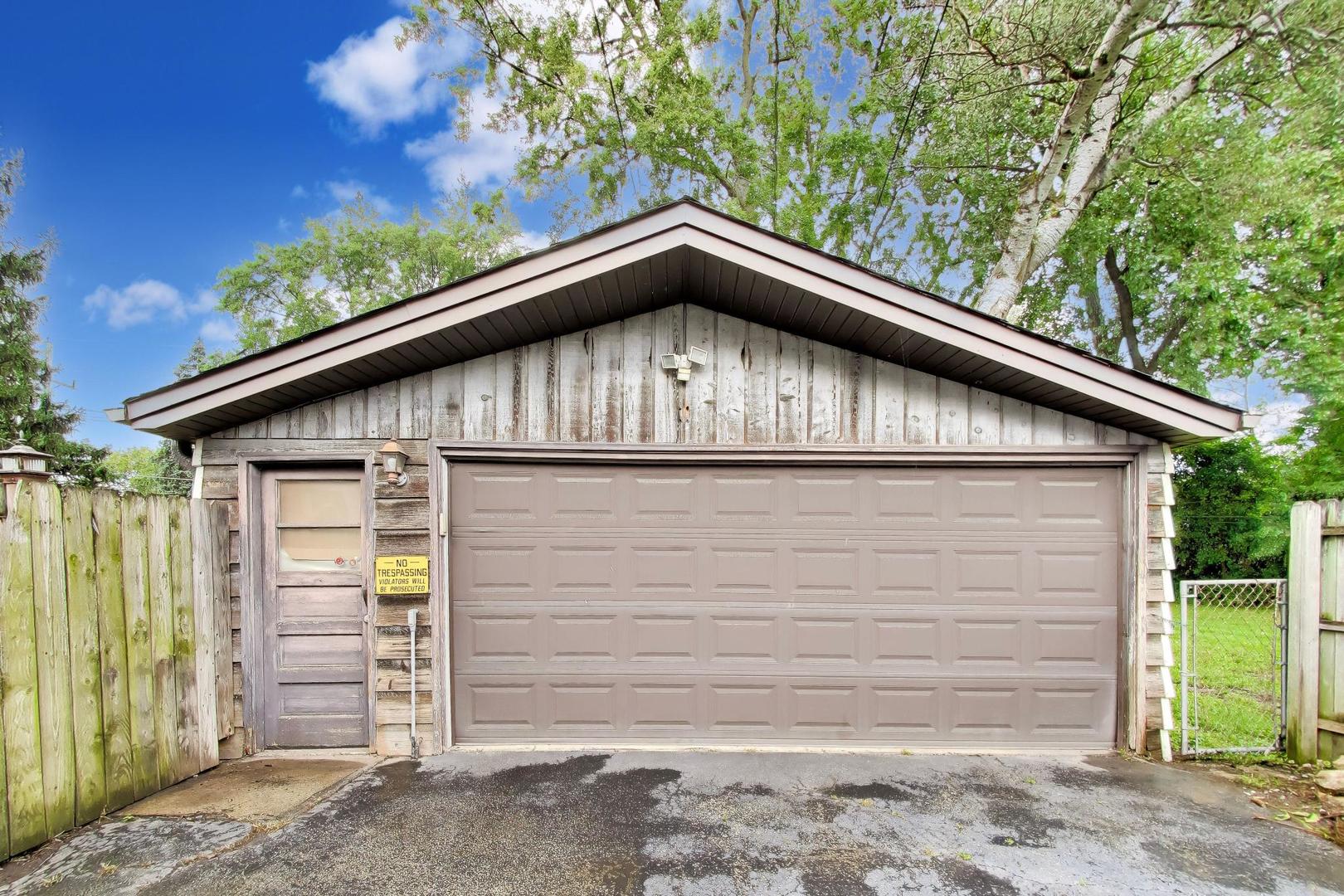 3040 N Wolf Road Property Photo 39
