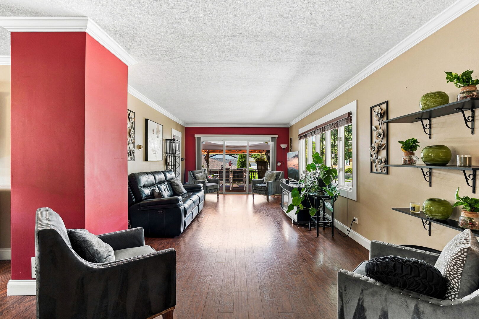 150 S Pick Avenue Property Photo 3