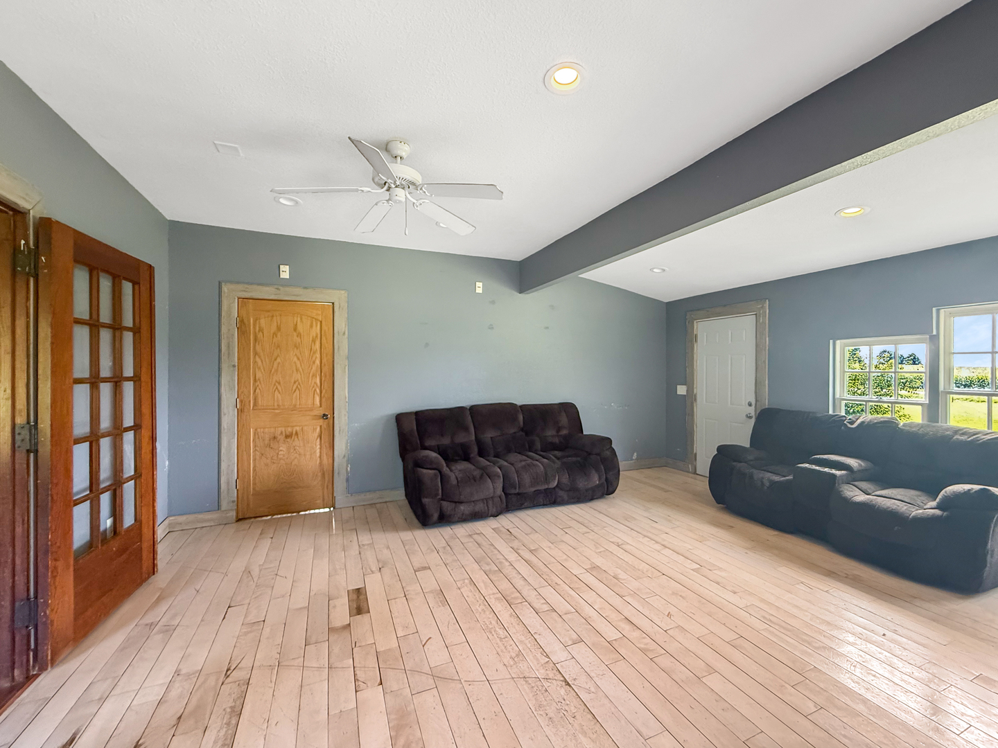 2088 County Road 3000 N Property Photo 10