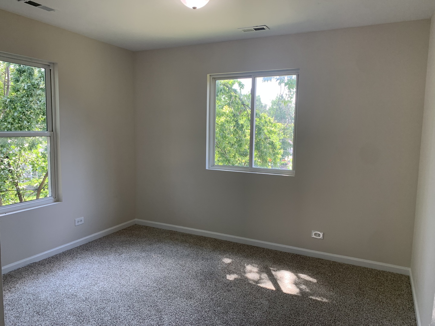 949 Harriet Avenue Property Photo 19