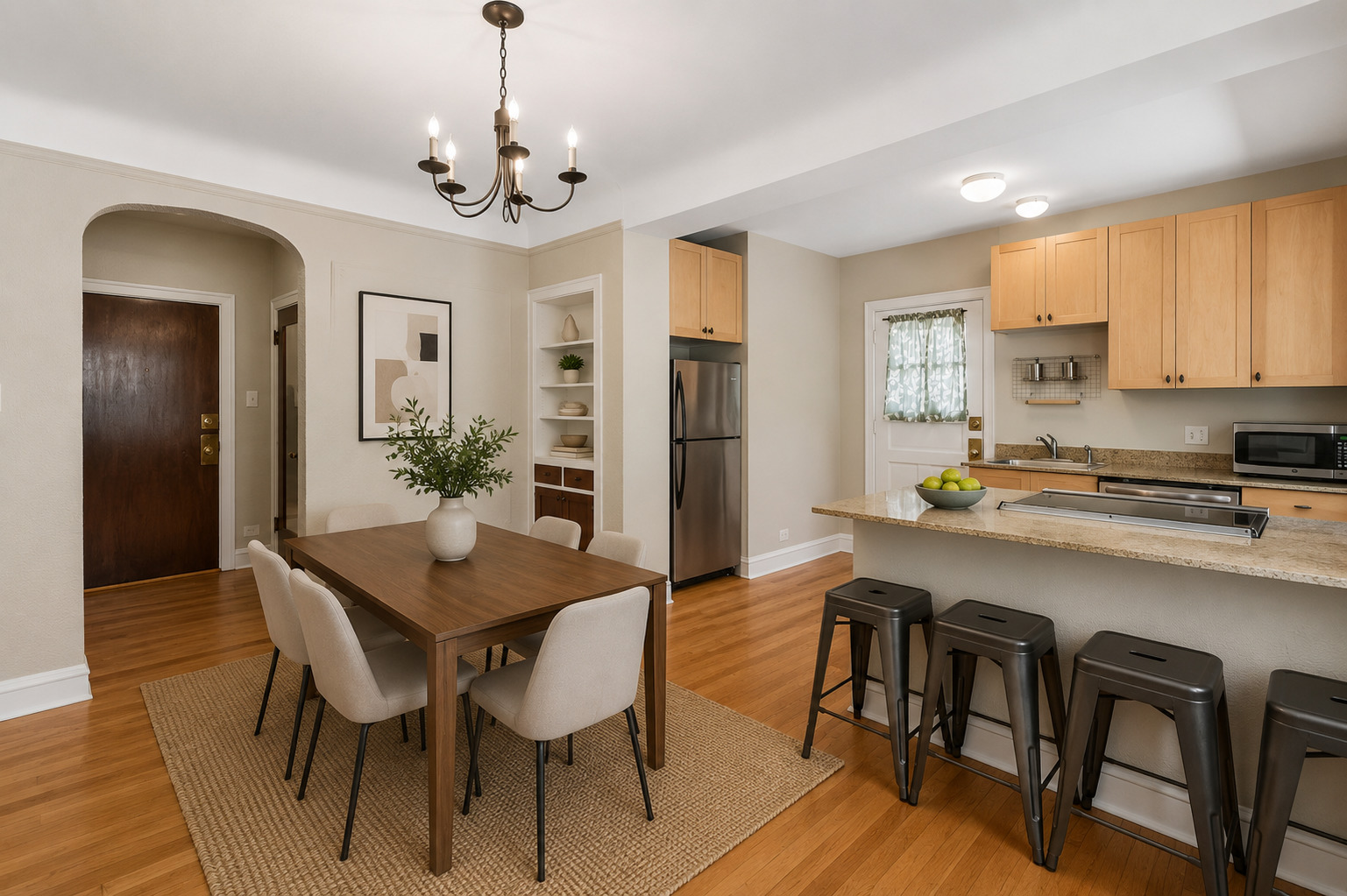 2018 W Greenleaf Avenue 1f Property Photo 6