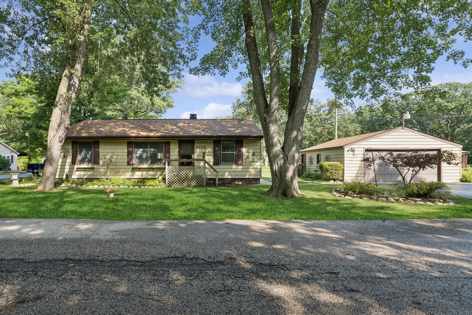 3212 S Bergman Drive Property Photo 2