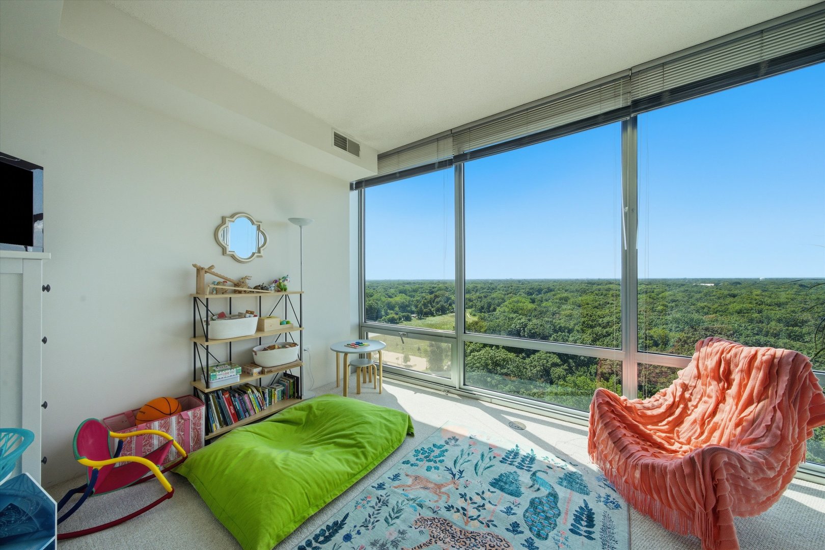 9655 Woods Drive 1806 Property Photo 10