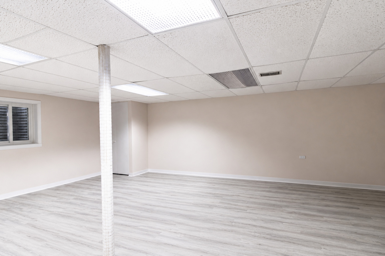 600 Thompson Boulevard Property Photo 28