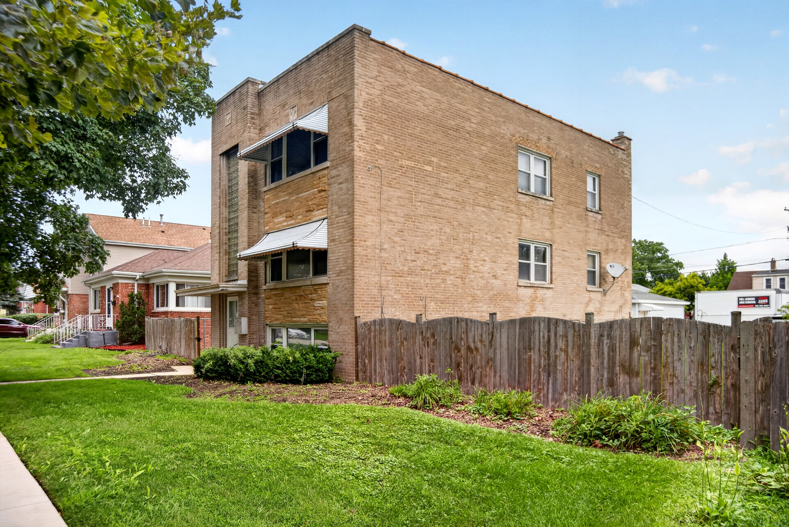 3329 Arthur Avenue Property Photo 1
