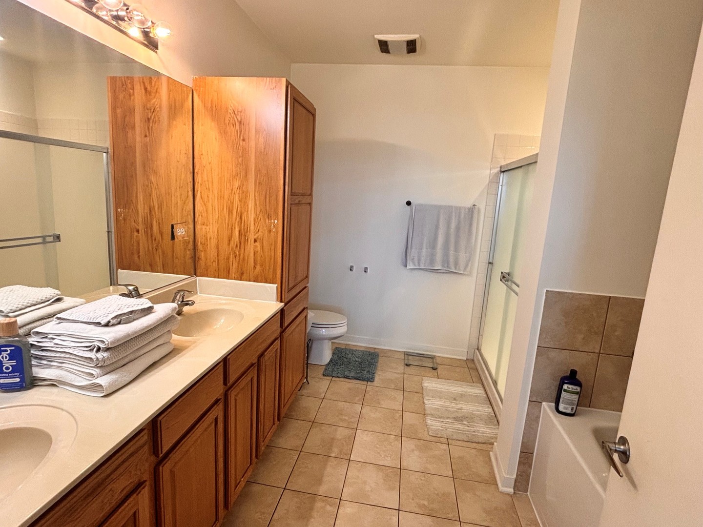 3963 W Belmont Avenue 611 Property Photo 8