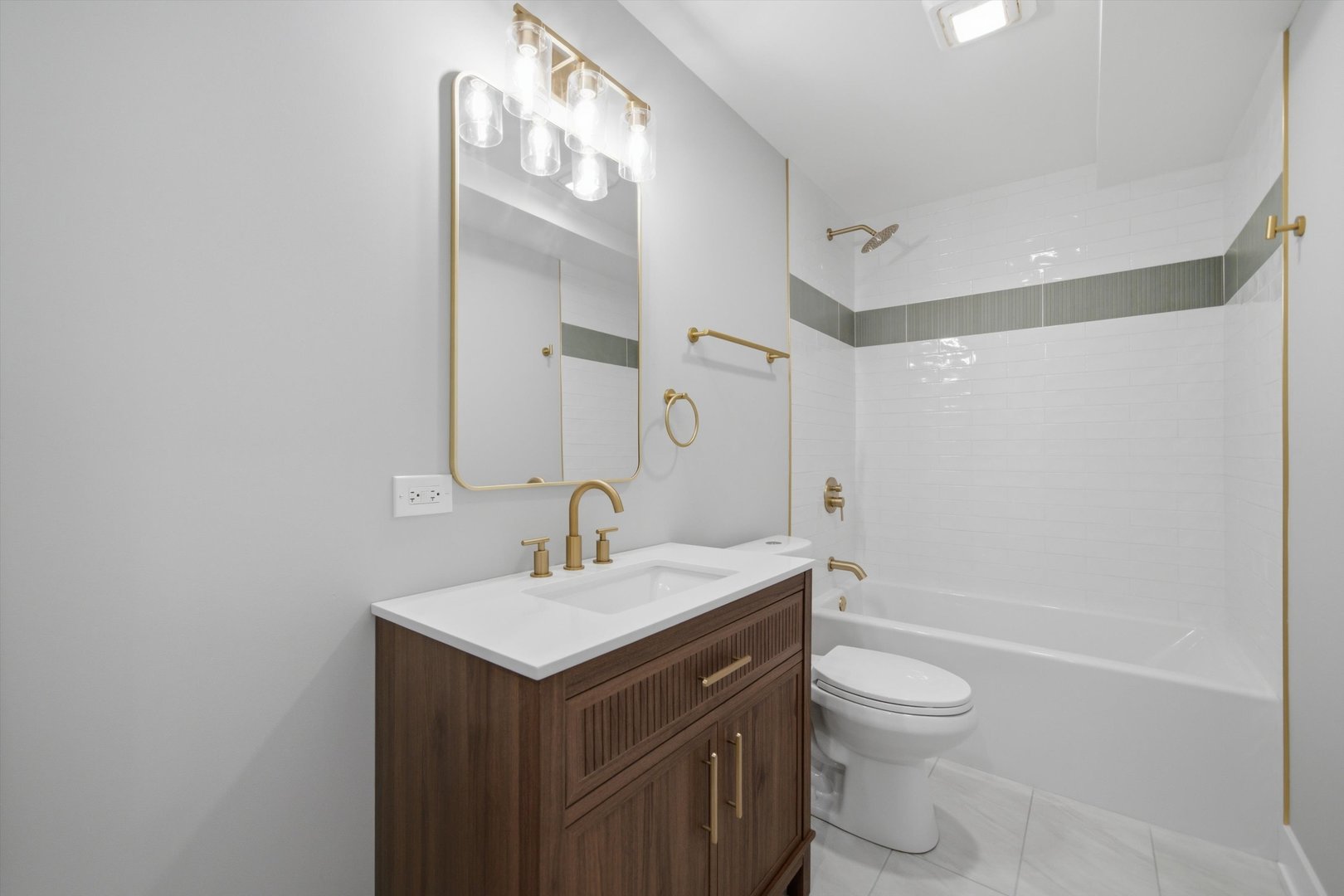 2442 W Wilson Avenue Gdn Property Photo 15