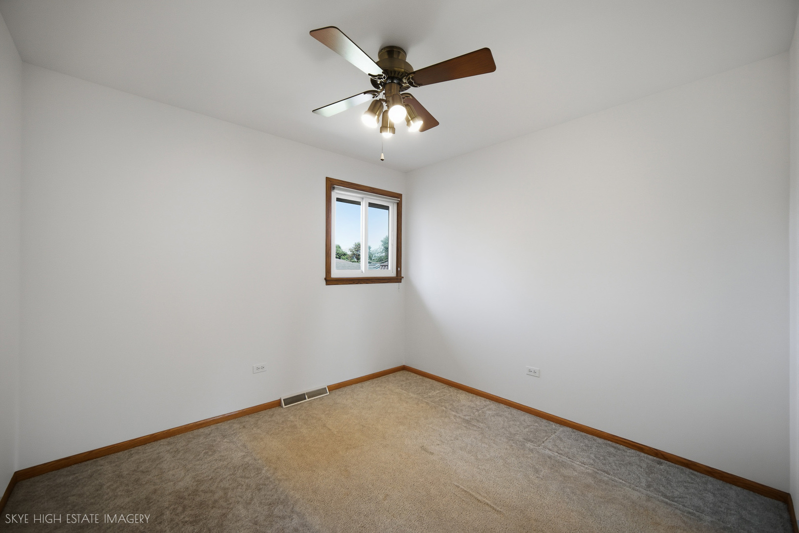 7040 W 107th Street Property Photo 6