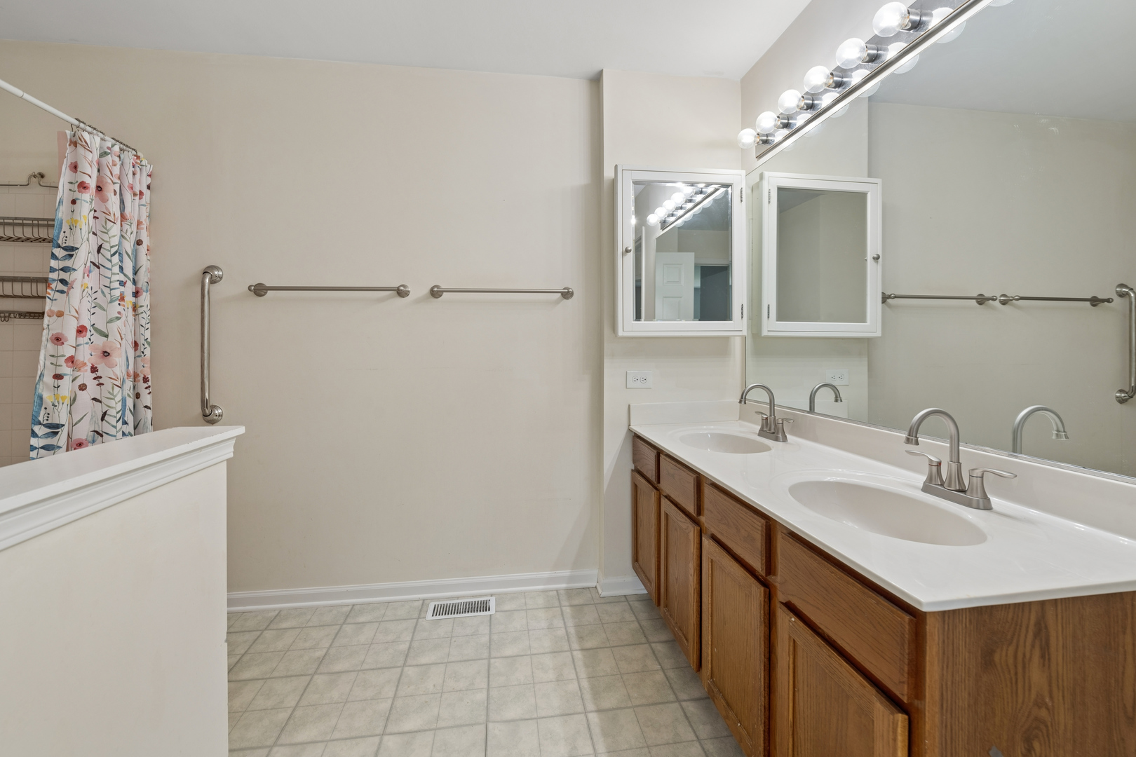 1045 Horizon Ridge 1045 Property Photo 18