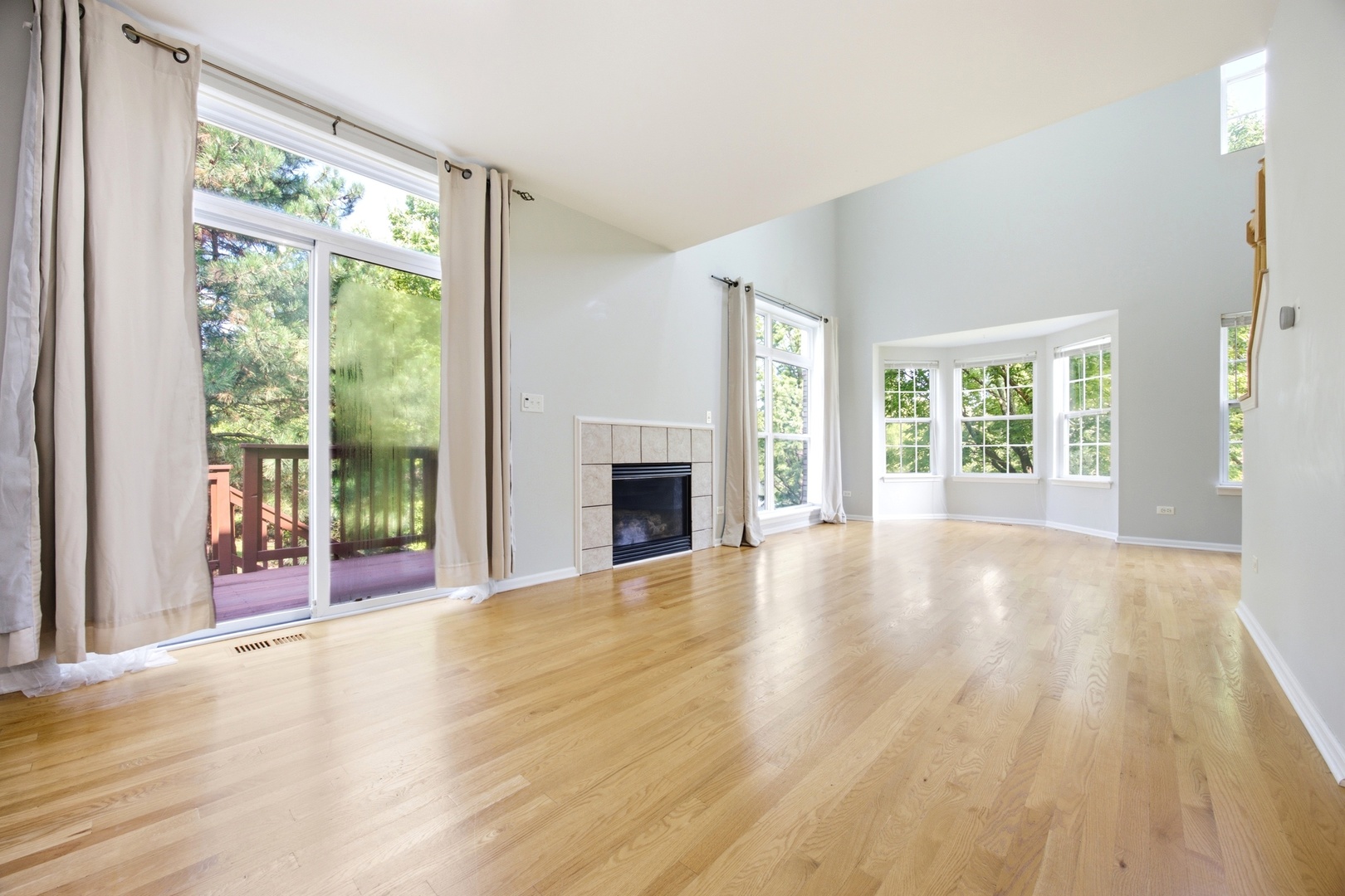 1330 Lunt Court 1330 Property Photo 6