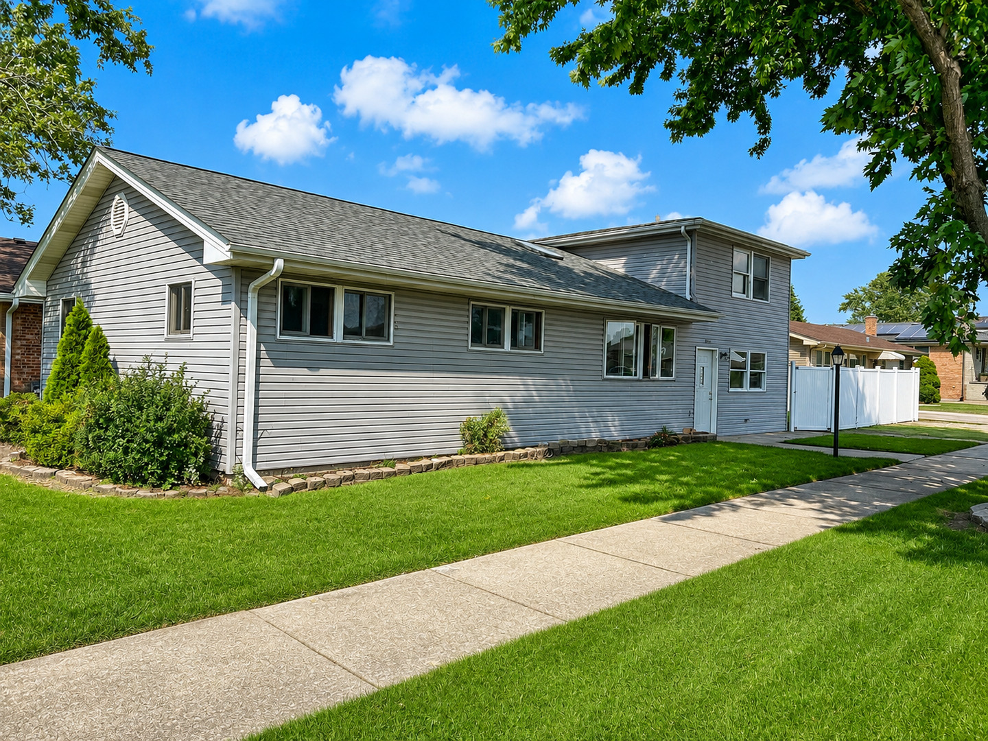 5950 W 87th Place Property Photo 1