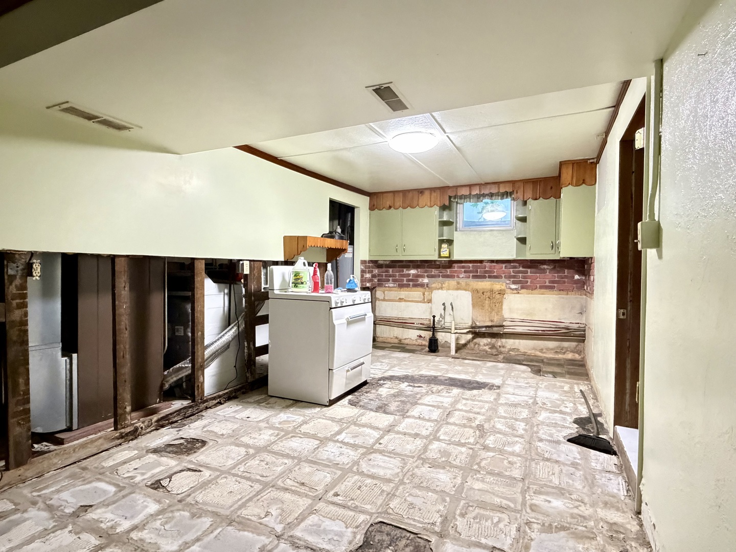 909 W Washington Street Property Photo 17