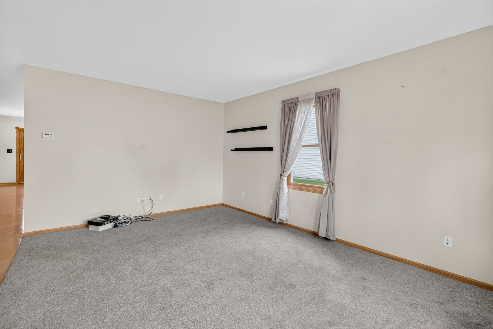304 Thames Drive Property Photo 9