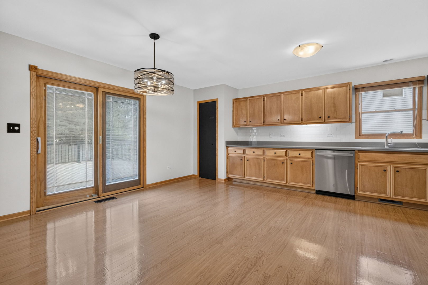 304 Thames Drive Property Photo 14