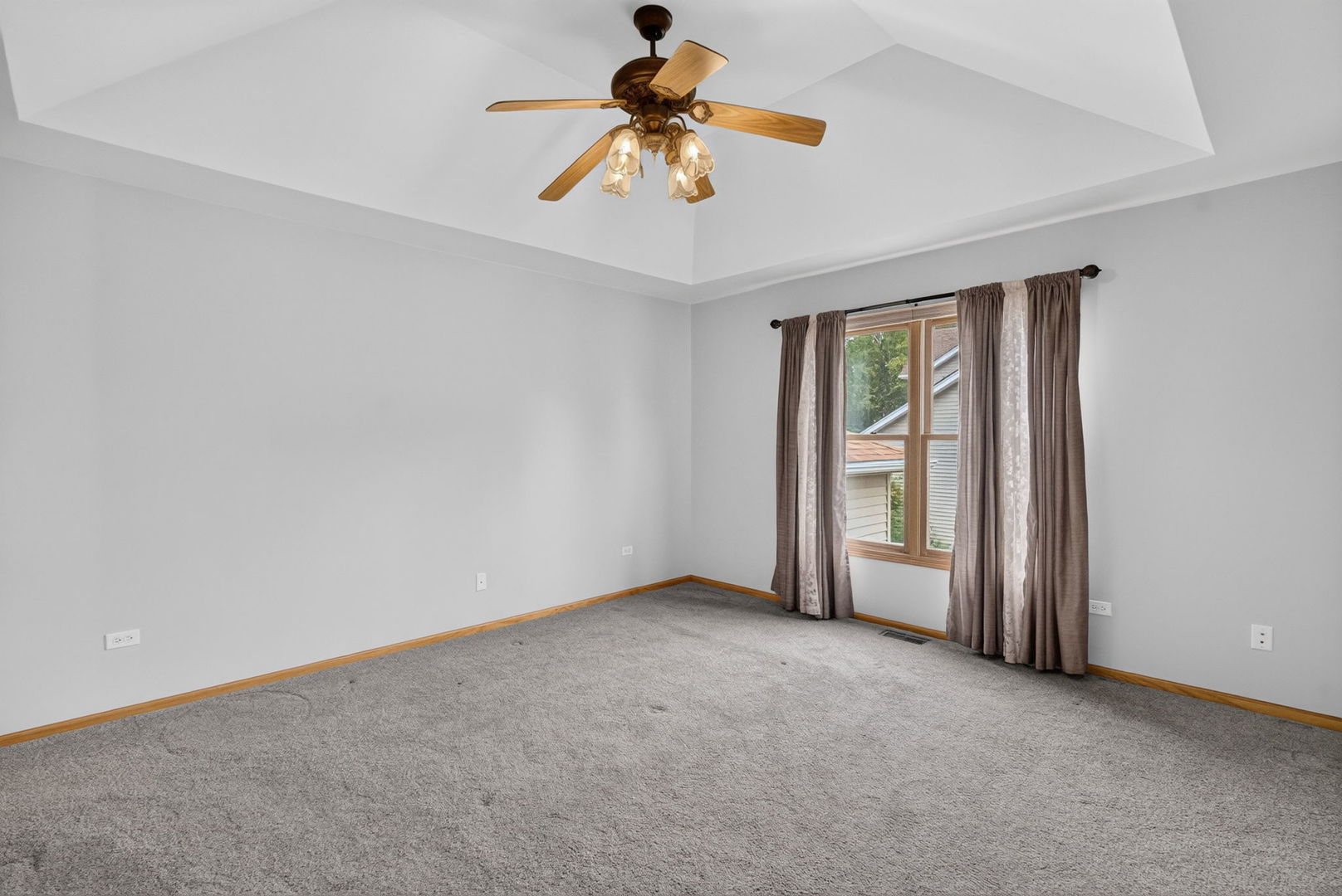 304 Thames Drive Property Photo 26