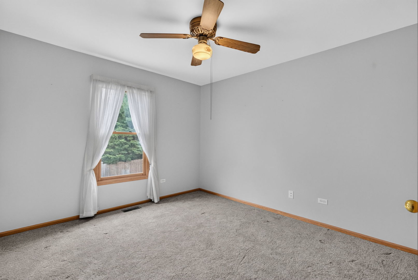 304 Thames Drive Property Photo 39