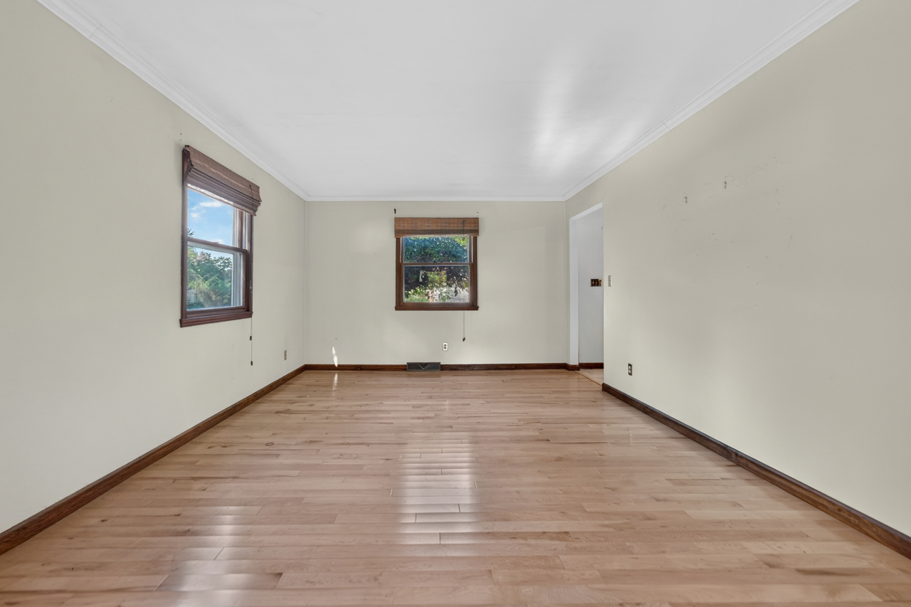 5555 Roanoke Road Property Photo 5