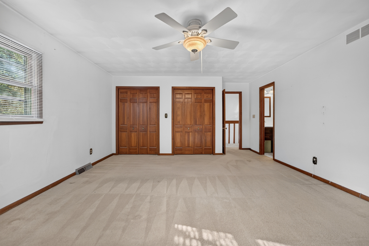 5555 Roanoke Road Property Photo 18